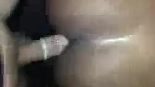 عملية مص عميقة تليها تدليك صريح للأعضاء التناسلية الأنثوية