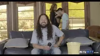 متعة زوجة الأب السرية: قضيب مراهق لفمها وفتحاتها الضيقة