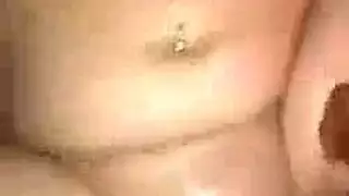 اللسان سجن تعري