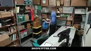 فى المنزل لوحدهم