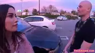 خيانة بالمطبخ: آريا تستمتع بجلسة فرنسية فموية طازجة