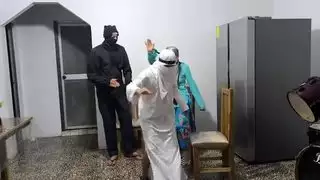 إباحي عربي صريح: استشارة القس تتحول إلى جلسة جماع جامحة