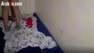 علاقة عربية حميمة: ربة منزل تشعر بالملل تمارس الجنس مع حبيبها السابق