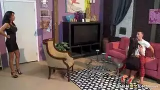 شاب ينيك صاحبة المنزل4kn2aixtr3g9