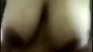 راكب فيها