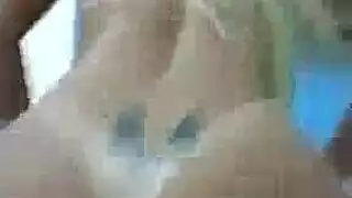 زوجة بمهمتين: تمص زوجها ثم تنكح من عشيقها