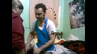 شرموطة مصرية تخون زوجها وتتناك من واد أد عيالها – سكس مصري