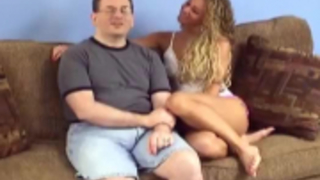 رجل محظوظ يمارس الجنس مع فاتنة ساخنة سوبر