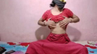 الحلو الهندي في كس لطيف عن طريق الفم