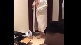 قحبة مغربية في الفندق مع سعودي